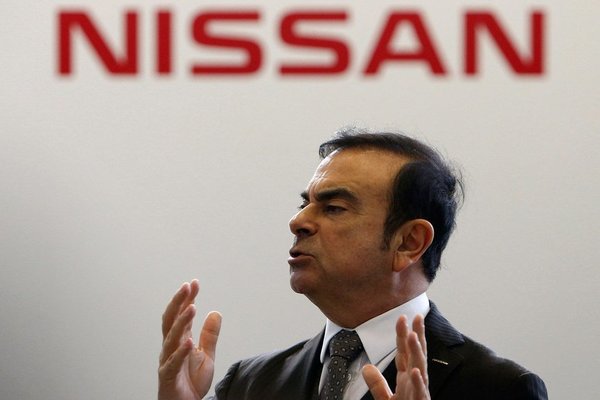 Акции Nissan подешевели до минимума за 2,5 года на фоне ареста Карлоса Гона