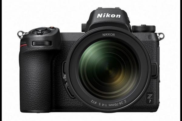 Nikon презентовала первые беззеркальные камеры для профессионалов