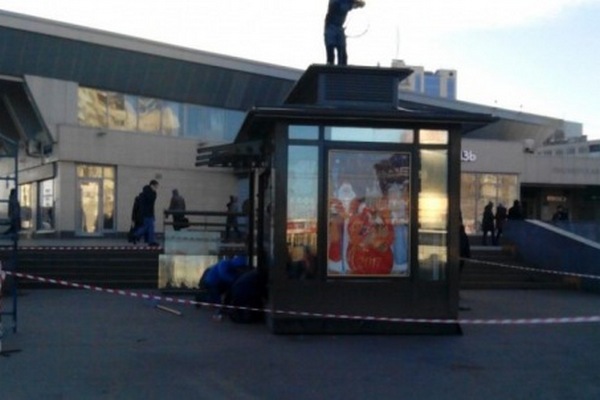 В Петербурге киоски и павильоны отодвинут на 100 метров от метро