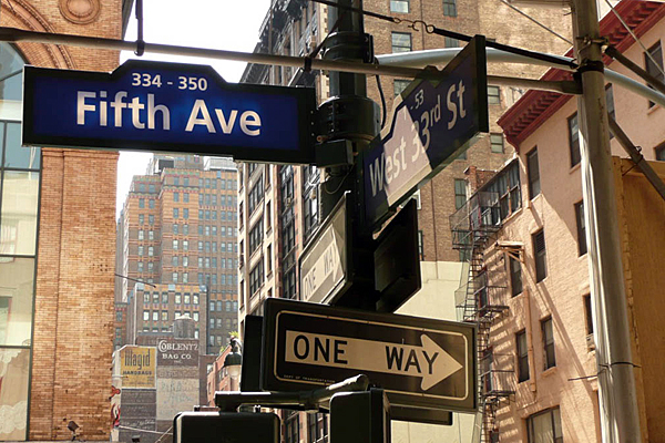 Пятая авеню в Нью-Йорке потеряла звание самой дорогой торговой улицы мира