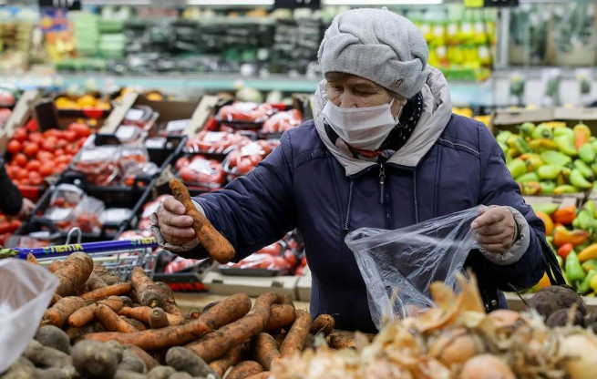 В России могут ввести пятипроцентную предельную наценку на ряд продуктов питания