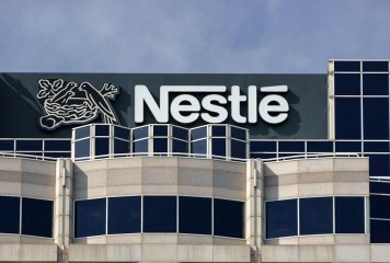 Nestlé продаст бизнес по производству воды