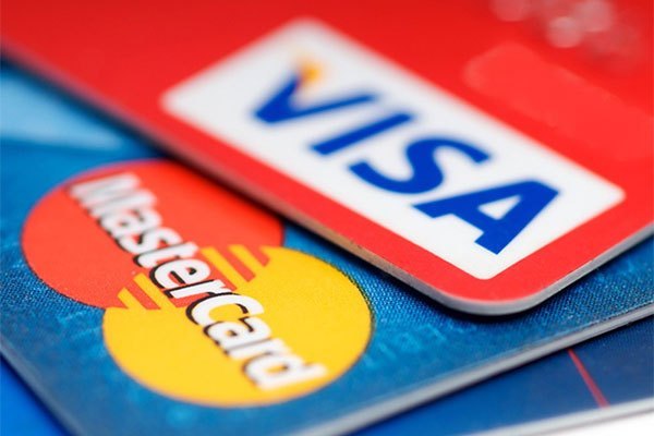 ФАС призвали возбудить дело против Visa и Mastercard