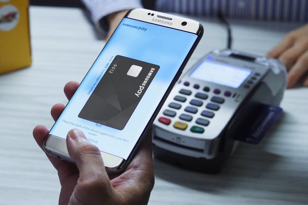 «Евросеть» стала российским партнером Samsung Pay