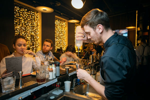 «Даблби» открыла первый кофейно-алкогольный бар 