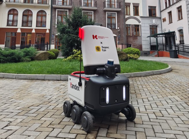 Робот-курьер «Яндекса» стал доступен для доставки заказов в Красной Поляне