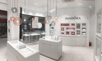Pandora временно закроет почти каждый пятый магазин