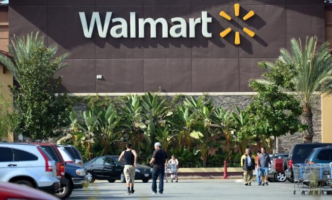 Walmart требует от Visa $5 млрд Walmart требует от Visa $5 млрд