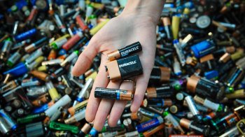 Покупатели «Ленты» сдали на переработку 65 тонн батареек
