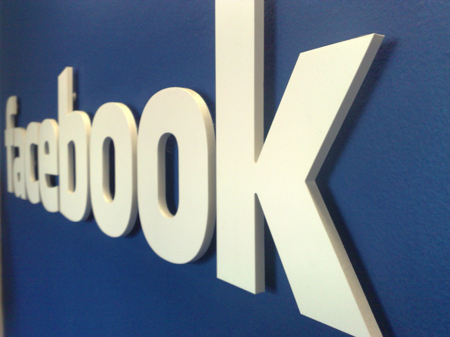 Facebook малым предприятиям: покупайте больше рекламных мест