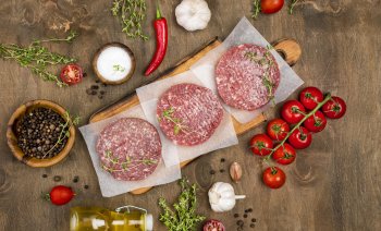 В Италии законодательно запретили производство и продажу искусственного мяса