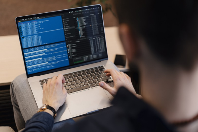 В IT-индустрии России фиксируется спад темпов роста зарплат В IT-индустрии России фиксируется спад темпов роста зарплат