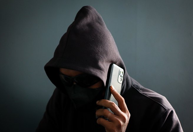 Службы доставки стали главным прикрытием мошенников летом