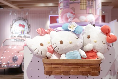 В Москве откроется первый российский магазин Hello Kitty