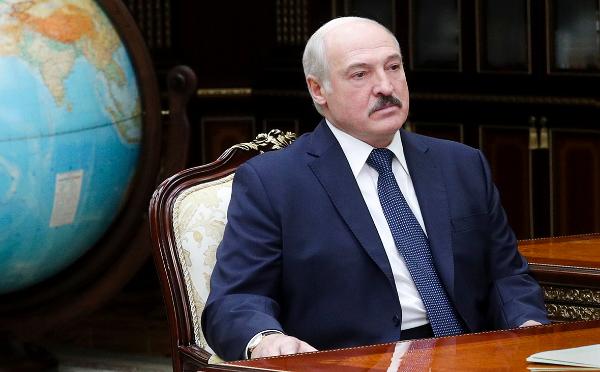 Лукашенко готов рекламировать продукцию под маркой «ЯБатька»