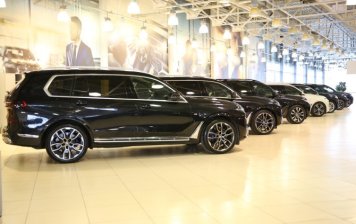 Продажи авто премиум-класса в начале года выросли на 19,3%