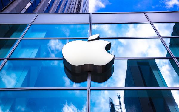 Apple в России перевела большинство сотрудников в Киргизию