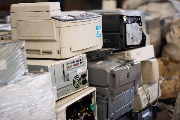 «М.Видео-Эльдорадо» за год увеличила объём собранных на переработку электронных отходов в 3,5 раза