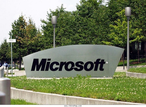 Microsoft уволит около 9 тыс сотрудников Nokia 