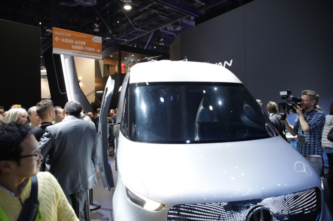 Merсedes-Benz представил микроавтобус для хранения товаров