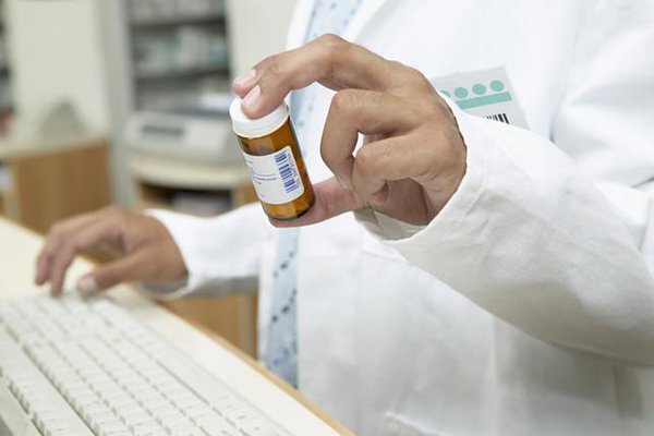 Около 20% российских аптек отпускают антибиотики без рецепта