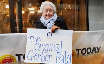 В США умерла Энн Тернер Кук, которая 90 лет была лицом бренда Gerber