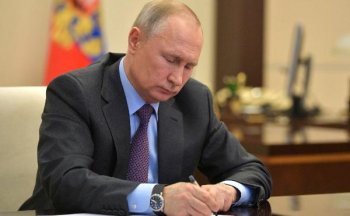 Путин подписал закон о легализации параллельного импорта товаров в России