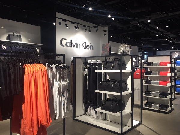 Calvin Klein продолжает экспансию в России