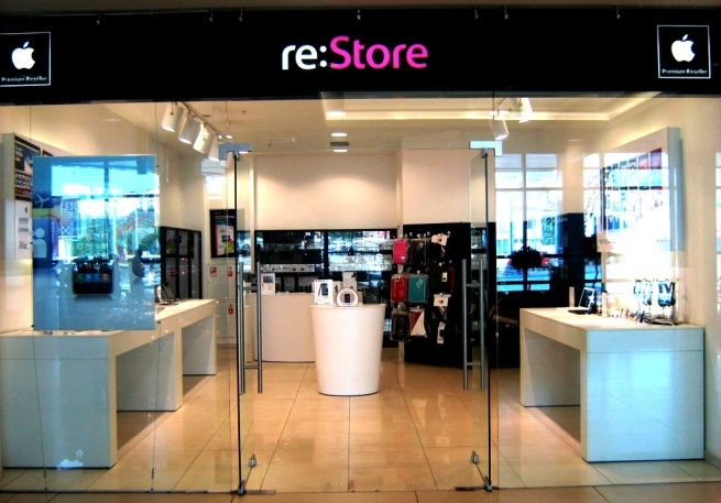 Inventive Retail Group открыла новый магазин re:Store в ТРЦ «Океания» 