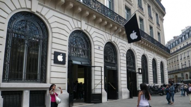 Флагман Apple Store откроется на Елисейский полях