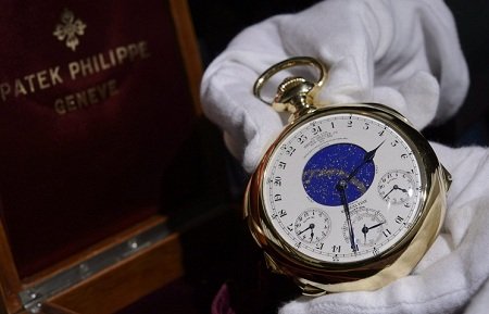 В Женеве продали самые дорогие в мире часы