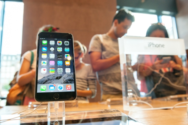 «Эппл Рус» признали виновной в координации цен на iPhone 5 и 6