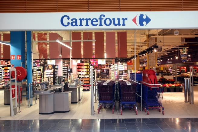 Carrefour запустил виртуальные примерочные
