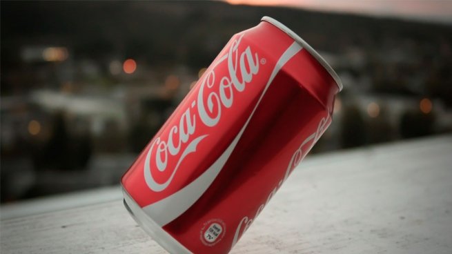 Coca-Cola повысит цены из-за американских пошлин на алюминий