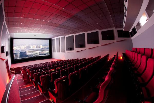 Число кинотеатров в России сократилось на 11,5% с начала года