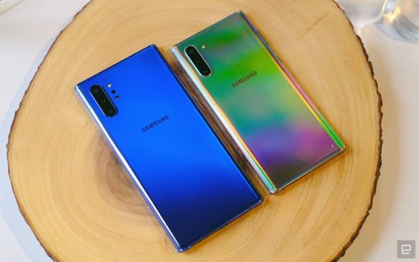 Samsung показала новые флагманские смартфоны