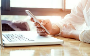 Россияне ожидают роста доходов после обучения работе с нейросетями