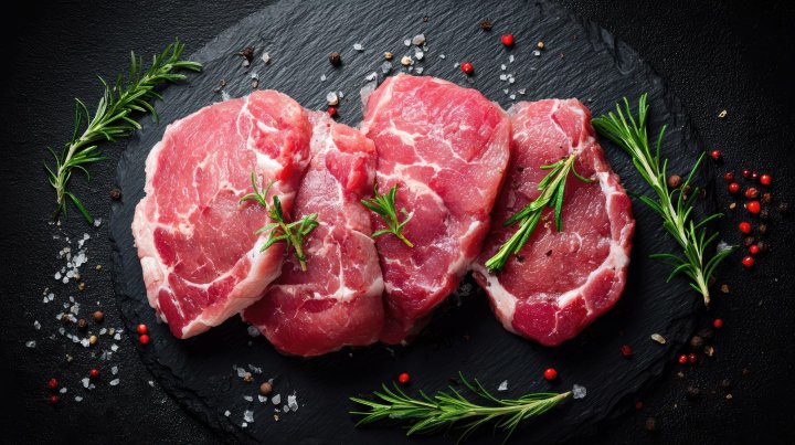 Таиландский производитель свинины CP Foods запустит сеть в России