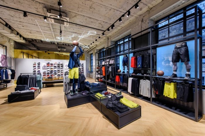 Fashion-дайджест: открытие флагмана Nike и новый бренд от H&M