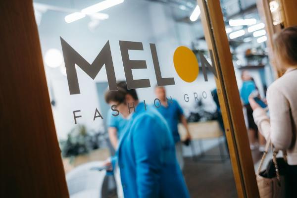 Почта России станет стратегическим перевозчиком товаров Melon Fashion Group из Китая