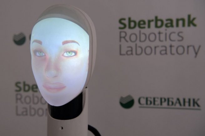 Сбербанк разработал собственного робота-аватара