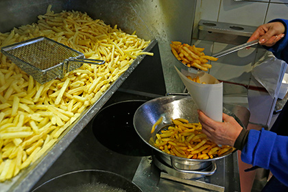 Макдоналдс будет выращивать картошку для фри в России