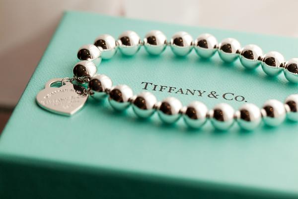 Tiffany зафиксировала рекордные продажи в праздники
