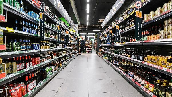 «Пятёрочка» и «Перекрёсток» приостановили продажу алкоголя в Свердловской области