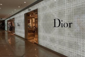 Власти Италии поместили Dior под судебный надзор за условия труда