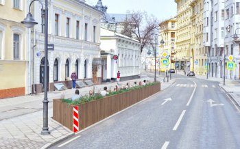 На месте парковок хотят построить летние кафе в Москве