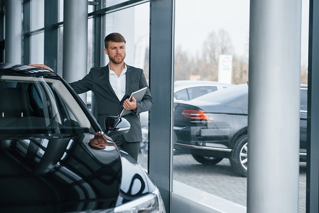 В сентябре сократились объёмы продаж новых легковых автомобилей