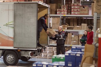 Торговым сетям запретят штрафовать производителей за срыв поставок