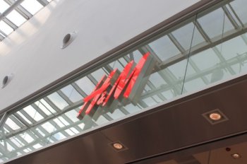 ТРЦ «Гринвич» подал иск к H&M на 24 миллиона рублей