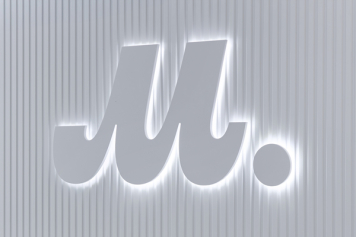 Продажи товаров на собственном маркетплейсе «М.Видео» в октябре выросли на 48%